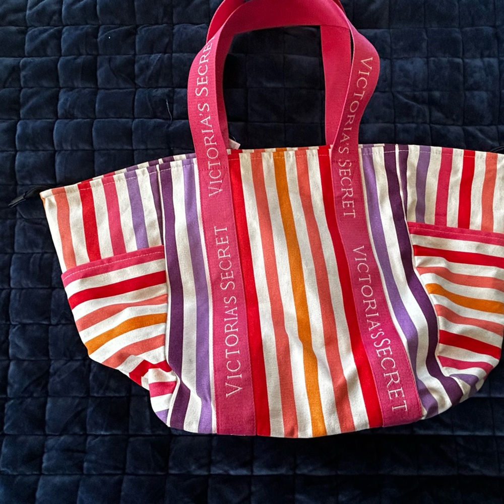 Victoria secret nwt bag